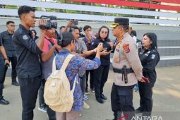 Polda NTT menggencarkan razia sita minuman keras