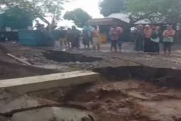 Ratusan rumah di Bima terendam banjir, jalur lintas Tambora sempat lumpuh