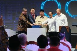 Prabowo meresmikan pabrik petrokimia terbesar Asia Tenggara di Cilegon