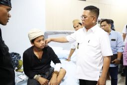 Gubernur Banten jenguk Revan, warga Badui korban bacok di Jakarta