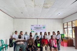 PLN UP3 Biak lakukan aksi sosial ke Panti Bina Netra Cenderawasih