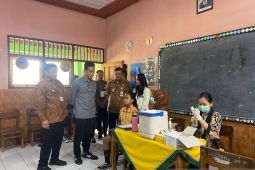 Gibran tiba di Salatiga tinjau CKG-imunisasi untuk siswa SD