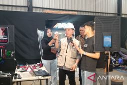 Gibran ikut "live" TikTok saat kunjungi pabrik manufaktur di Salatiga