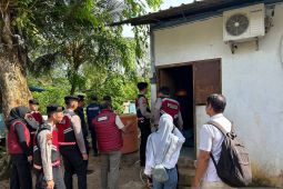 BNNP Kepri bersama 300 personel gabungan razia di Kampung Madani