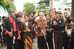 Pemkot Kediri dorong pelestarian budaya lewat Festival Kampung Pecut