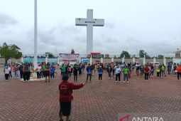 DLH memperkuat pemahaman pemilahan sampah plastik kepada warga Jayawijaya