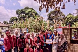 IMM Lamsel beri bantuan sembako dan perlengkapan sekolah kepada korban kebakaran