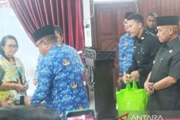 Pemkab Biak Numfor beri bantuan sosial keluarga veteran Perintis Kemerdekaan RI