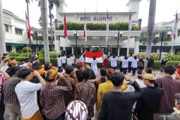 SMPM 2 Surabaya gelar upacara Hari Pahlawan di Hotel Majapahit