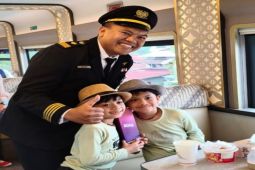 KAI Daop 6 Yogyakarta peringati Hari Pahlawan dengan Semangat Nasionalisme di stasiun-perjalanan kereta