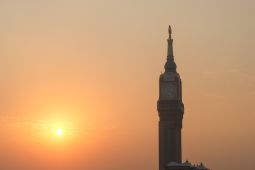 Menikmati senja kota Makkah dari Jabal Khandamah
