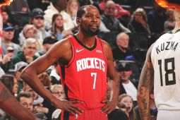 Durant bantu Rockets tundukkan Bucks 122-115