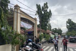 Pascaledakan, petugas masih jaga ketat SMAN 72 Jakarta