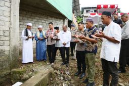 Polda Maluku serahkan bantuan sumur bor untuk Masjid Al-Kautsar penuhi kebutuhan jamaah