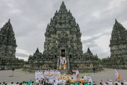 Candi Prambanan gelar prosesi Abhiseka Samapta Diwyottama Siwalaya