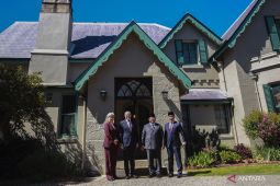 Prabowo dan PM Australia menikmati pemandangan Sydney