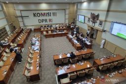 DPR membedah kembali RUU KUHAP sebab puluhan masalah perlu dibahas lagi