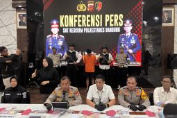 Motif pelaku bunuh penjaga konter di Bandung karena terlilit utang judol