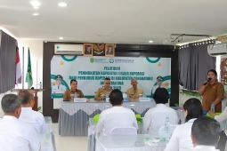 Bupati Bengkayang Kalbar minta pengurus jadikan koperasi mampu bersaing