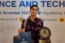 Kisah Rizky Aflaha, lulusan doktor muda UGM asal Tangerang