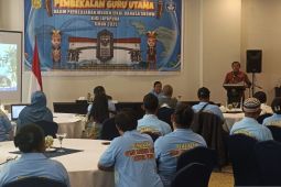 Pemkot Jayapura berikan pelatihan pembelajaran bahasa daerah Skouw bagi guru