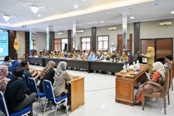 Pemkab Kobar pasang puluhan unit alat pembayaran pajak online