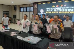 Polisi tangkap dua pelaku pembunuhan sopir taksi online di Tol Jagorawi