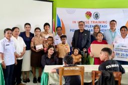 InJourney Airports salurkan bantuan untuk kaum difabel di Kupang