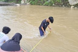 Mahasiswa FMIPA UI membuat peta multidimensi enam desa di Sukabumi berbasis satelit