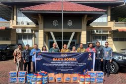 Imigrasi Pontianak tebar kebaikan, baksos di Panti Mulia Dharma