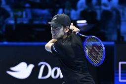 De Minaur bungkam Fritz dan melangkah ke semifinal ATP Finals