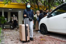 KPK bawa sejumlah dokumen pentingdari rumah Sekda Ponorogo dan Direktur RSUD di Madiun