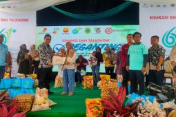 Ratusan warga antusias ikuti talkshow dan layanan Kesehatan "CENTANG SEGANTING" Dari SKK Migas PetroChina