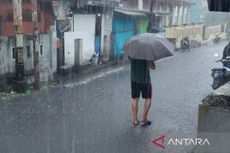 Warga diminta waspadai potensi hujan lebat di sejumlah wilayah