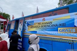 BKKBN Kepri dan Pemkot Batam laksanakan KB Mobile terakhir tahun ini