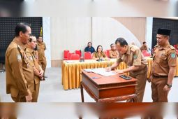 Wabup Lamandau minta camat bawa semangat gotong royong