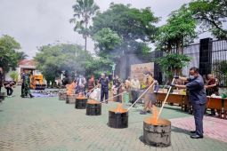 Kejari Kabupaten Pasuruan musnahkan barang bukti narkoba dan rokok ilegal