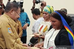 Pemprov Papua Pegunungan salurkan Rp36,9 miliar modal usaha pelaku UMKM OAP