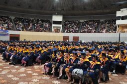 Novita Wijayanti dan Inggrid Kansil raih prestasi akademik di LPT YAI