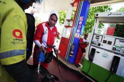 Mulai 1 Maret 2026, harga Pertamax naik jadi Rp12.300 per liter