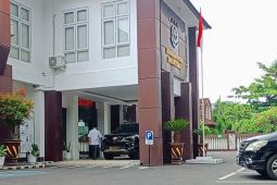 Mantan Bupati Lombok Timur diperiksa jaksa soal kasus Chromebook