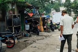 Satpol PP akan bongkar 179 bangunan liar dan lapak PKL di akses tol Karawang Barat