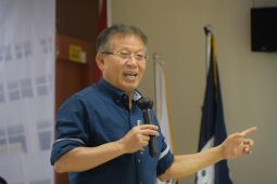 Prof. Syawal Gultom bekali mahasiswa Unimed nilai integritas dan gagasan "Membangun negeri dari sekolah'.