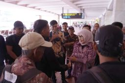 13 pekerja asal Garut dan Tasikmalaya terlantar di Kalbar akhirnya pulkam