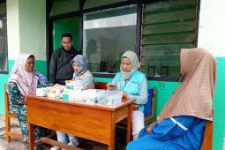 Puskesmas siaga 24 jam layani warga terdampak bencana Semeru