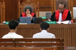 Dua pegawai ekspedisi didakwa rusak fasilitas umum saat demo Agustus