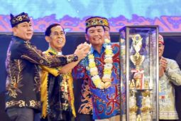 Gubernur buka Pesparani Kalteng, keragaman suara hasilkan harmoni indah