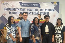 FH UKDC kupas teori, praktik, dan reformasi hukum dalam kuliah tamu