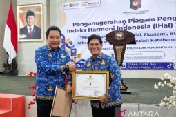 Kemendagri beri piagam penghargaan "Indeks Harmoni Indonesia" kepada Purwakarta
