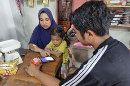 Agen BRILink "pahlawan" keuangan inklusi di beranda negeri